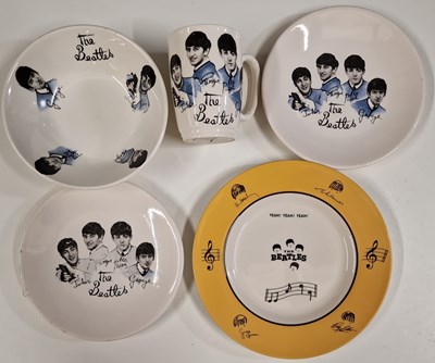 Lot 131 - THE BEATLES - PORCELAIN / CERAMICS INC WASHINGTON / BURSLEM.