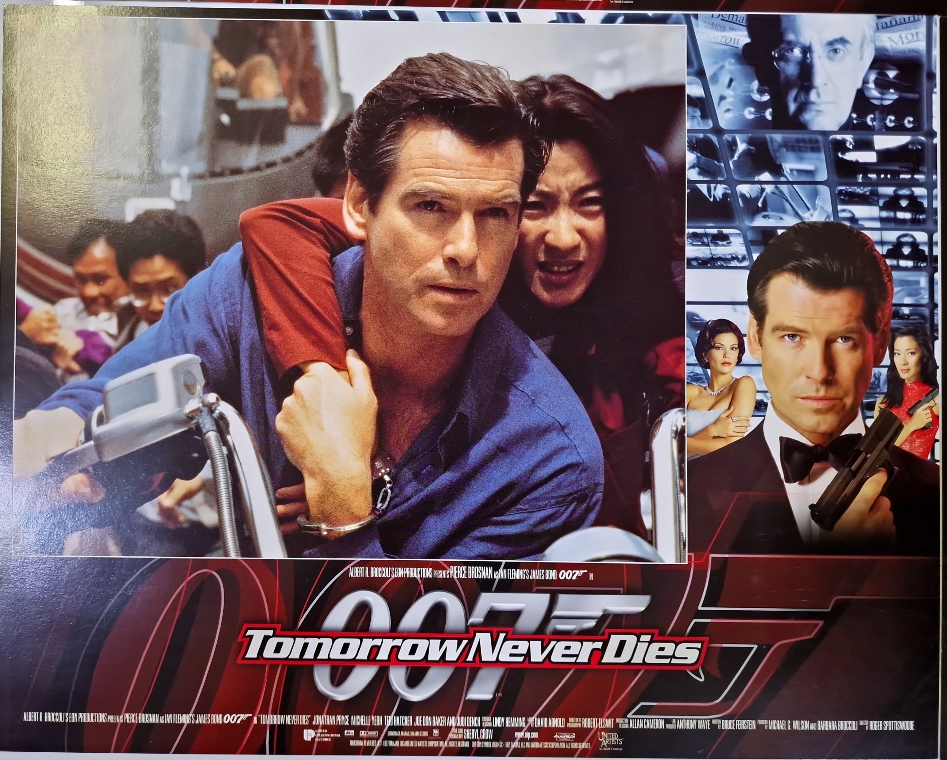 Lot 310 JAMES BOND TOMORROW NEVER DIES (1997)