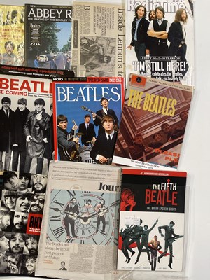 Lot 225 - THE BEATLES - ASSORTED COLLECTABLES.