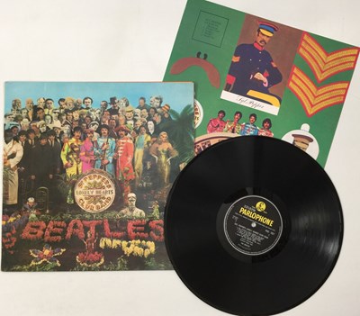 Lot 23 - THE BEATLES - SGT. PEPPER'S LONELY HEARTS CLUB BAND LP (ORIGINAL UK 'FOURTH PROOF' COPY - PMC 7027)