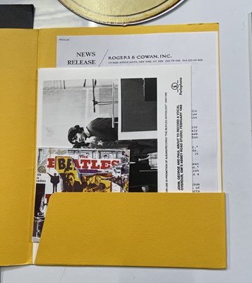 Lot 192 - THE BEATLES - ANTHOLOGY-ERA PROMOTIONAL ITEMS.