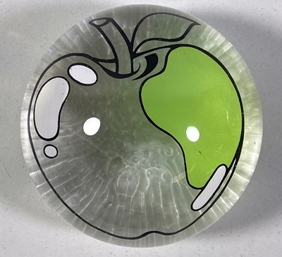 Lot 198 - THE BEATLES - ORIGINAL C 1960S LUCITE GREEN APPLE PAPERWEIGHT.