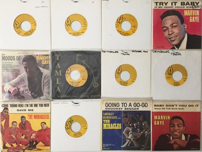 Lot 268 - TAMLA MOTOWN - ORIGINAL US 'STRIPED' LABELS AND PICTURE SLEEVE 7" COLLECTION