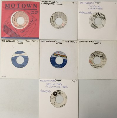 Lot 300 - MOTOWN - 7" RARITIES PACK