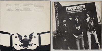 Lot 210 - RAMONES - LP/ 12" PACK