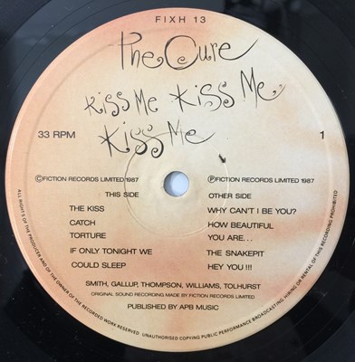 Lot 214 - THE CURE - KISS ME KISS ME KISS ME (COMPLETE ORIGINAL COPY - FIXH 13)