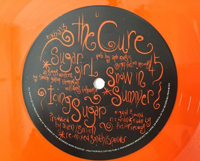 Lot 214 - THE CURE - KISS ME KISS ME KISS ME (COMPLETE ORIGINAL COPY - FIXH 13)