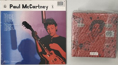 Lot 60 - PAUL MCCARTNEY - LP / 7" BOX SET