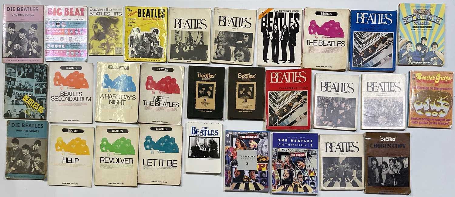 Lot 132 - 26 SONGBOOKS - THE BEATLES.