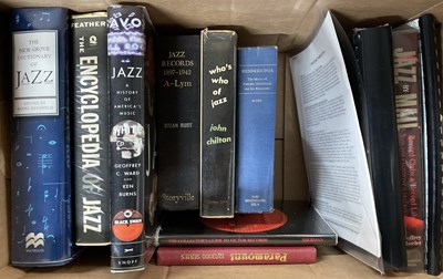 Lot 91 - LARGE COLLECTION OF JAZZ AND BLUES BOOKS AND MAGAZINES.