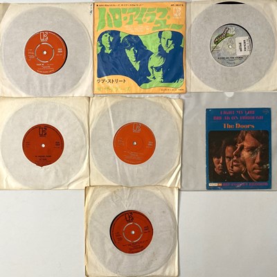 Lot 310 - THE DOORS - 7" PACK