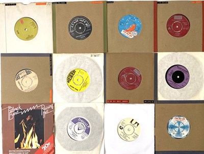 Lot 199 - 60s/ 70s SOUL 7" COLLECTION (UK PRESSINGS)