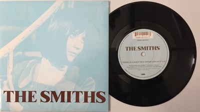 Lot 372 - THE SMITHS - THERE IS A LIGHT THAT NEVER GOES OUT 7" PROMO (UK PAPER LABELS - WEA - YZ0003)