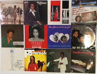 Lot 260 - SOUL ARTISTS - SIGNED 12"/LPS.