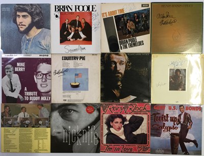 Lot 262 - SOUL/ROCK AND POP RECORDS - SIGNED.