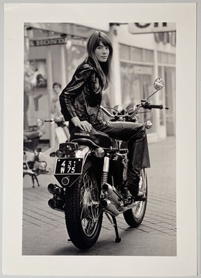 Lot 129 - POP CULTURE - BRIGITTE BARDOT / FRANCOISE HARDY - ORIGINAL PHOTOGRAPH PRINTS FROM NEGATIVES.
