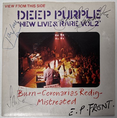 Lot 271 - DEEP PURPLE - SIGNED 7" SINGLES.