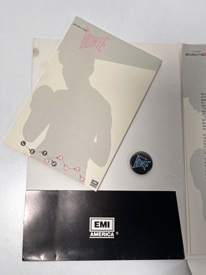 Lot 369 - DAVID BOWIE - PRESS PACK AND PROGRAMMES.