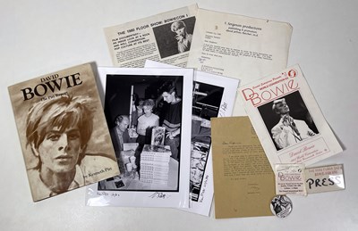 Lot 371 - DAVID BOWIE INTEREST - KEN PITT PHOTOGRAPHS AND AUTOGRAPH /  1980 BOWIE CONVENTION EPHEMERA.