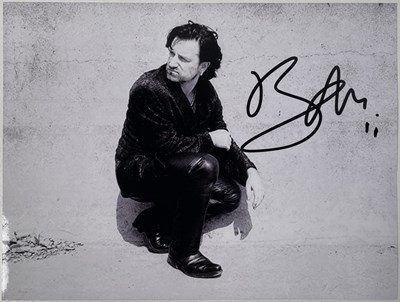 Lot 273 - BONO - A SIGNED PHOTO.