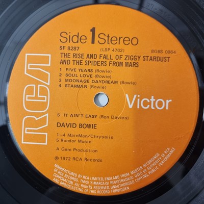 Lot 793 - DAVID BOWIE - LP / 12" COLLECTION