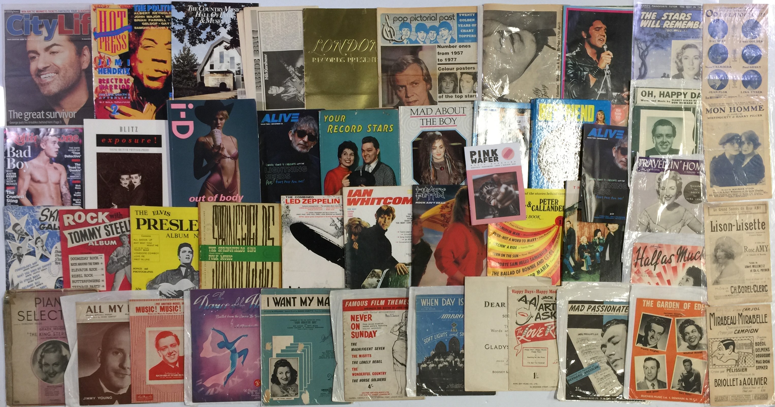Lot 50 - POP AND ROCK MAGAZINES / PROMO ITEMS.