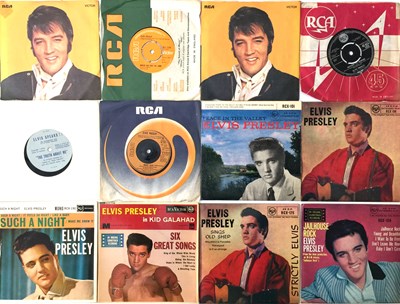 Lot 933 - ELVIS - LP / 7" PACK