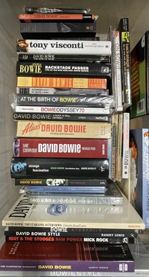 Lot 384 - DAVID BOWIE - LARGE BOOK COLLECTION.