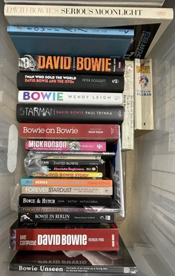 Lot 384 - DAVID BOWIE - LARGE BOOK COLLECTION.