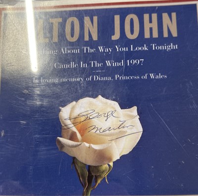 Lot 291 - POP AUTOGRAPHS COLLECTION.