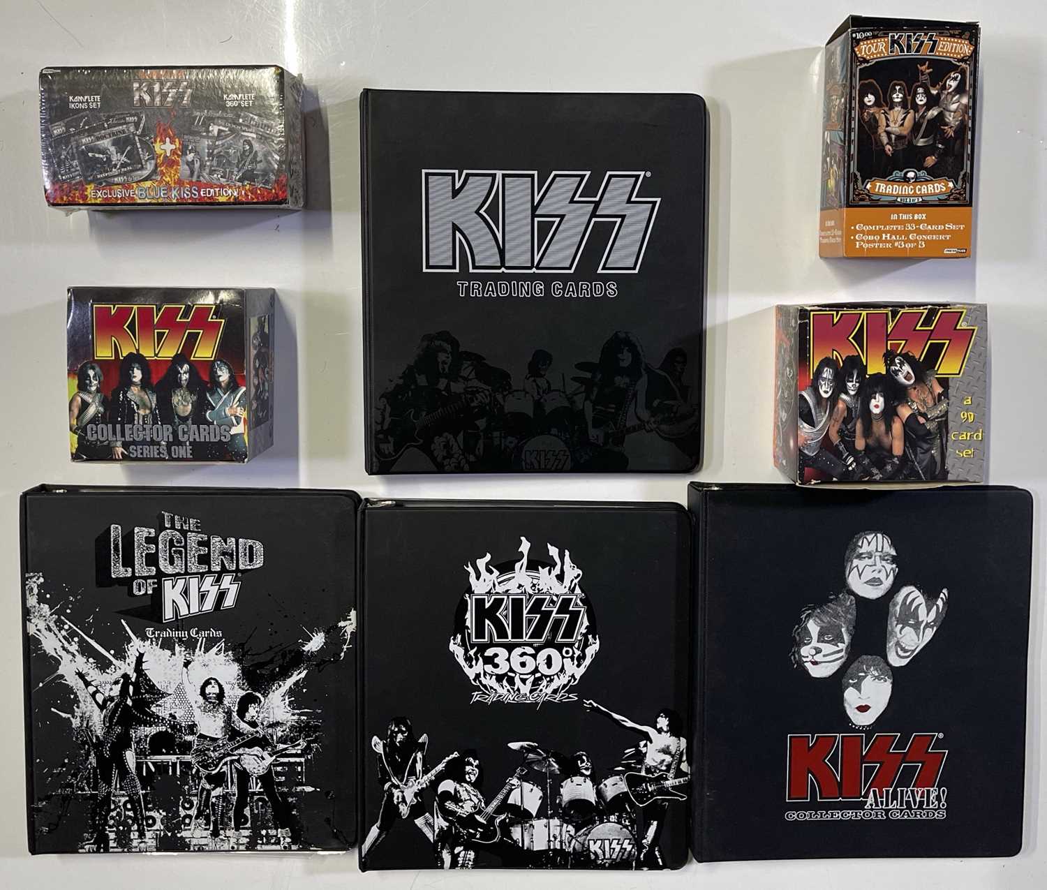 Lot 390 - KISS - TRADING CARDS.