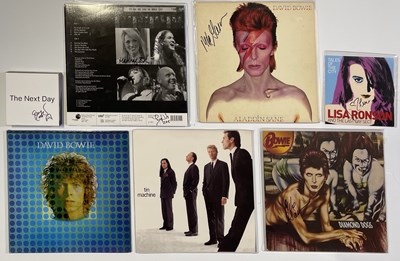 Lot 386 - DAVID BOWIE - SPIDERS AND RELATED SIGNED ITEMS.