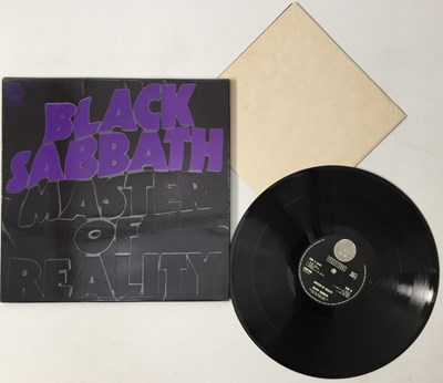 Lot 306 - BLACK SABBATH - MASTER OF REALITY LP (COMPLETE ORIGINAL UK COPY - W/ POSTER - VERTIGO 6360 050)