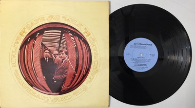 Lot 315 - CAPTAIN BEEFHEART - SAFE AS MILK LP (UK MONO OG - PYE INTERNATIONAL - NPL.28110)