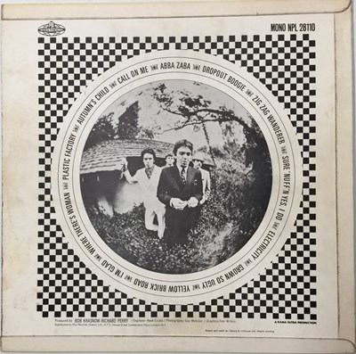 Lot 315 - CAPTAIN BEEFHEART - SAFE AS MILK LP (UK MONO OG - PYE INTERNATIONAL - NPL.28110)