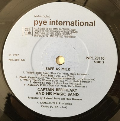 Lot 315 - CAPTAIN BEEFHEART - SAFE AS MILK LP (UK MONO OG - PYE INTERNATIONAL - NPL.28110)
