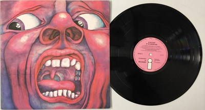 Lot 332 - KING CRIMSON - IN THE COURT OF THE CRIMSON KING LP (OK OG - PINK ISLAND - A2/ B4 - ILPS 9111)