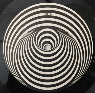 Lot 338 - DR Z. - THREE PARTS TO MY SOUL... (ORIGINAL UK COPY - VERTIGO SWIRL 6360 048)