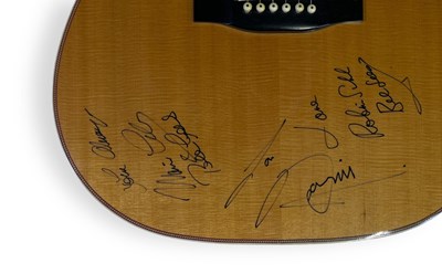 Lot 31 - BEE GEES - A FULLY SIGNED ALVAREZ ACOUSTIC GUITAR.