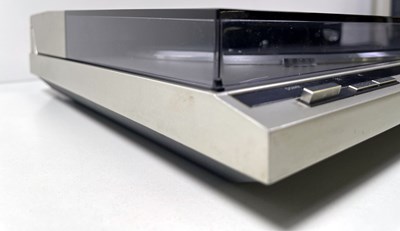 Lot 30 - TECHNICS QUARTZ SL-QL1 TURNTABLE.