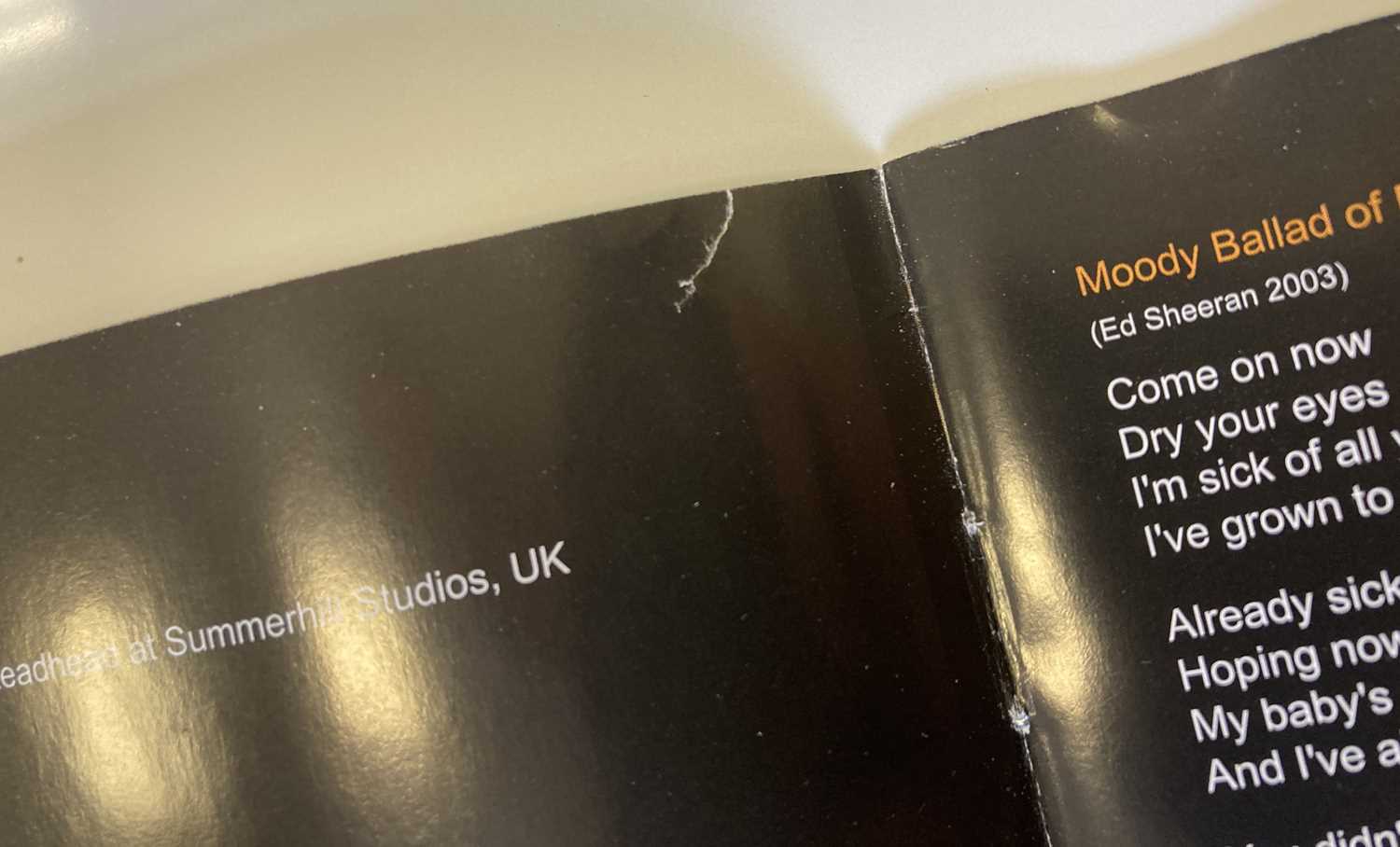 Lot 284 ED SHEERAN SIGNED ORANGE ROOM CD