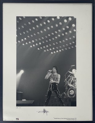 Lot 276 - QUEEN / FREDDIE MERCURY - LIMITED EDITION PHOTOGRAPHER SIGNED PRINT.