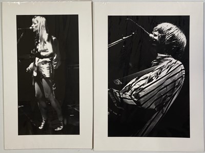 Lot 143 - RAB LEWIN PHOTOGRAPHS.  / GRUNGE/ALT/INDIE - INC SONIC YOUTH / SOUNDGARDEN / BABES IN TOYLAND / KIRA ROESSLER