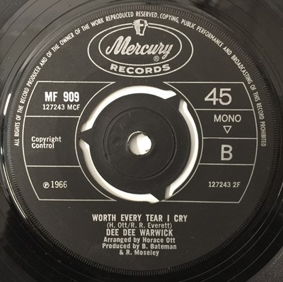 Lot 14 - DEE DEE WARWICK - WORTH EVERY TEAR I CRY 7" (MF 909)