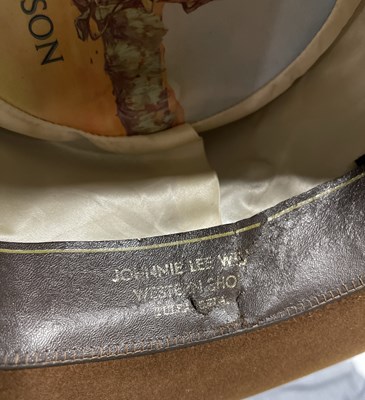 Lot 356 - CLINT EASTWOOD - THE GOOD, THE BAD & THE UGLY - MAN WITH NO NAME COSTUME.