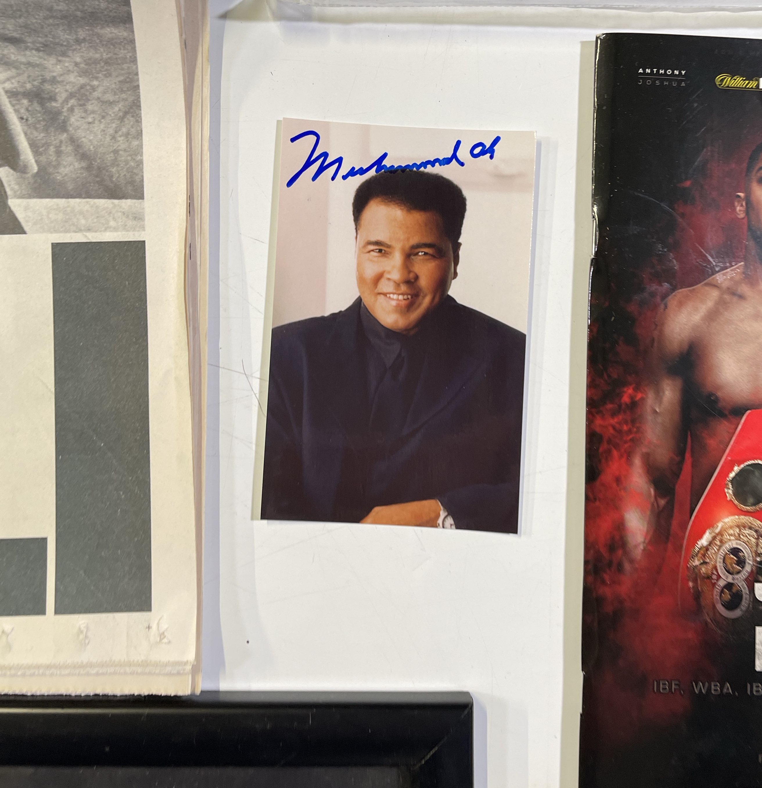 Lot 301 - MUHAMMED ALI RELATED ITEMS - SIGNATURE