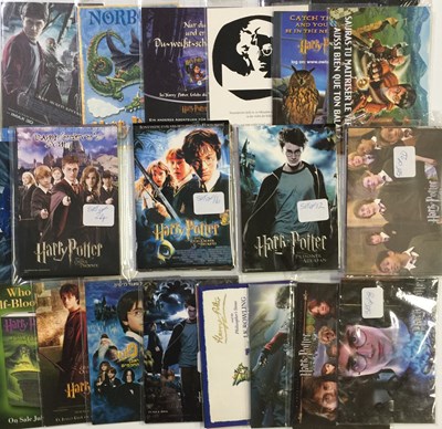 Lot 213 - HARRY POTTER - COLLECTABLES INC ORGINAL PREMIERE PRESS PHOTOS/ RADCLIFFE & WATSON SIGNED PHOTO.