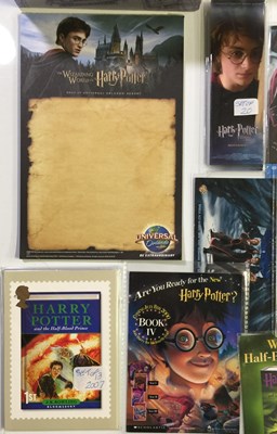 Lot 213 - HARRY POTTER - COLLECTABLES INC ORGINAL PREMIERE PRESS PHOTOS/ RADCLIFFE & WATSON SIGNED PHOTO.