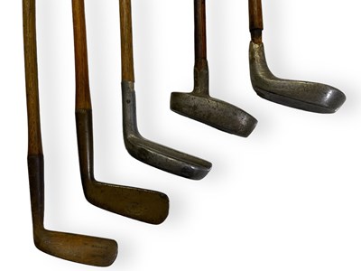 Lot 271 - GOLF CLUBS.