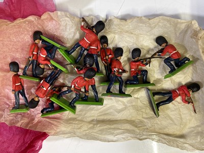 Lot 23 - LARGE COLLECTION OF TOY SOLDIERS MANY BY BRITAINS .